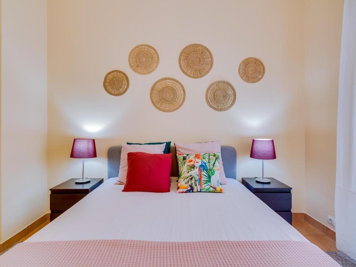Al - Beachside Hideaway Quarteira Extérieur photo